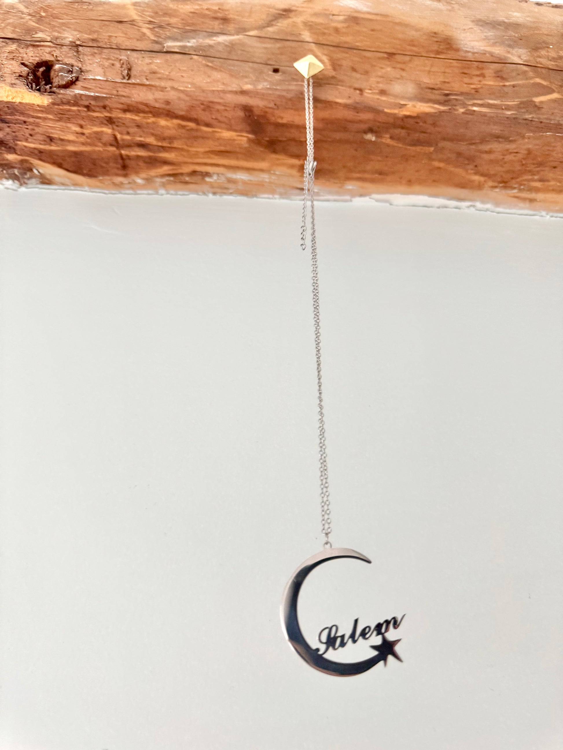 Baubles, Baubles – Salem Crescent Moon Necklace - Witch by Weekend 